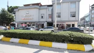 Akyazı belediyesi 3 araç satıyor