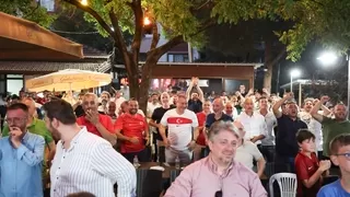 Başkan Çelik, milli maç heyecanını Serdivanlılarla birlikte yaşadı