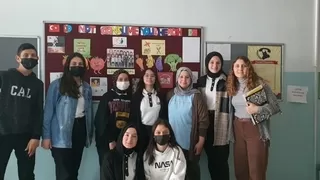 Cumhuriyet Anadolu Lisesi Öğrencileri eTwinning ile Öğreniyor