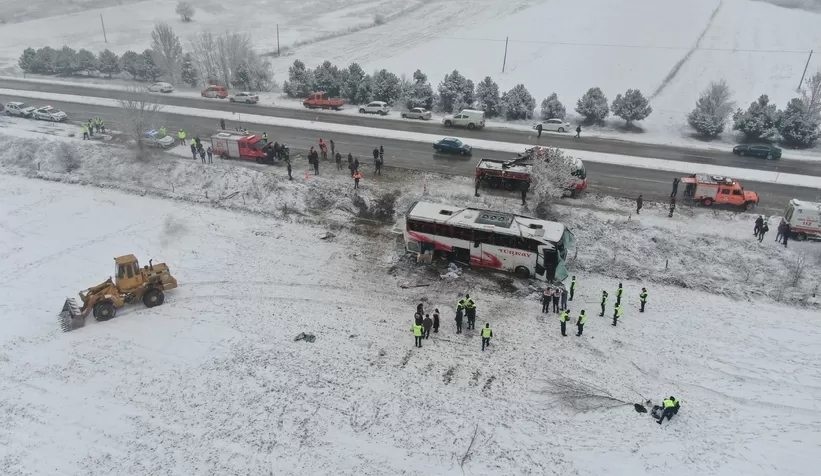 Kastamonu'da 6 kişiye mezar olan otobüs havadan görüntülendi